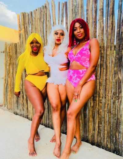 De Breeze Guest Lodge Pool Party
