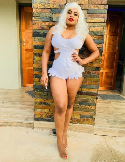 De Breeze Guest Lodge Pool Party