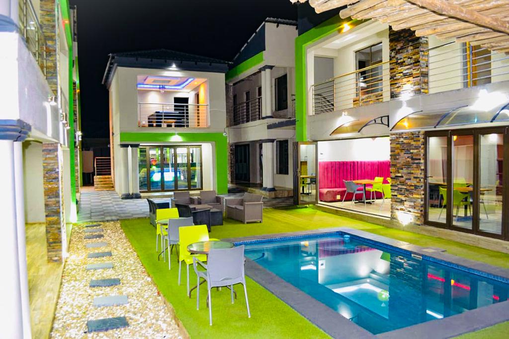 De Breeze Guest Lodge Facility